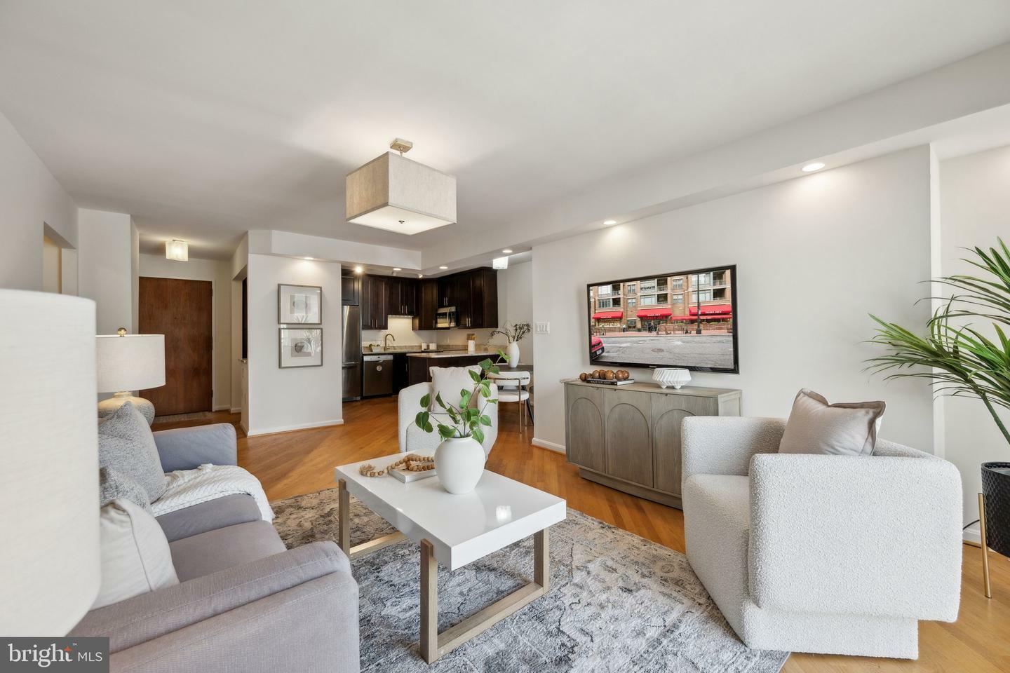 Property Photo: 2555 Pennsylvania Avenue NW 918 DC 20037
