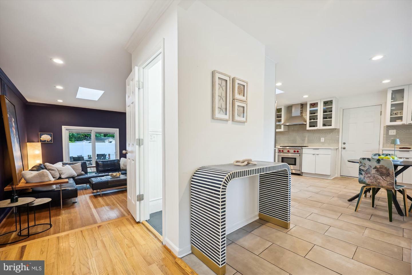 Property Photo: 11700 Seven Locks Road MD 20854