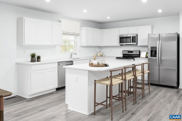 Property Photo: 142 Glacier Ave VA 22923