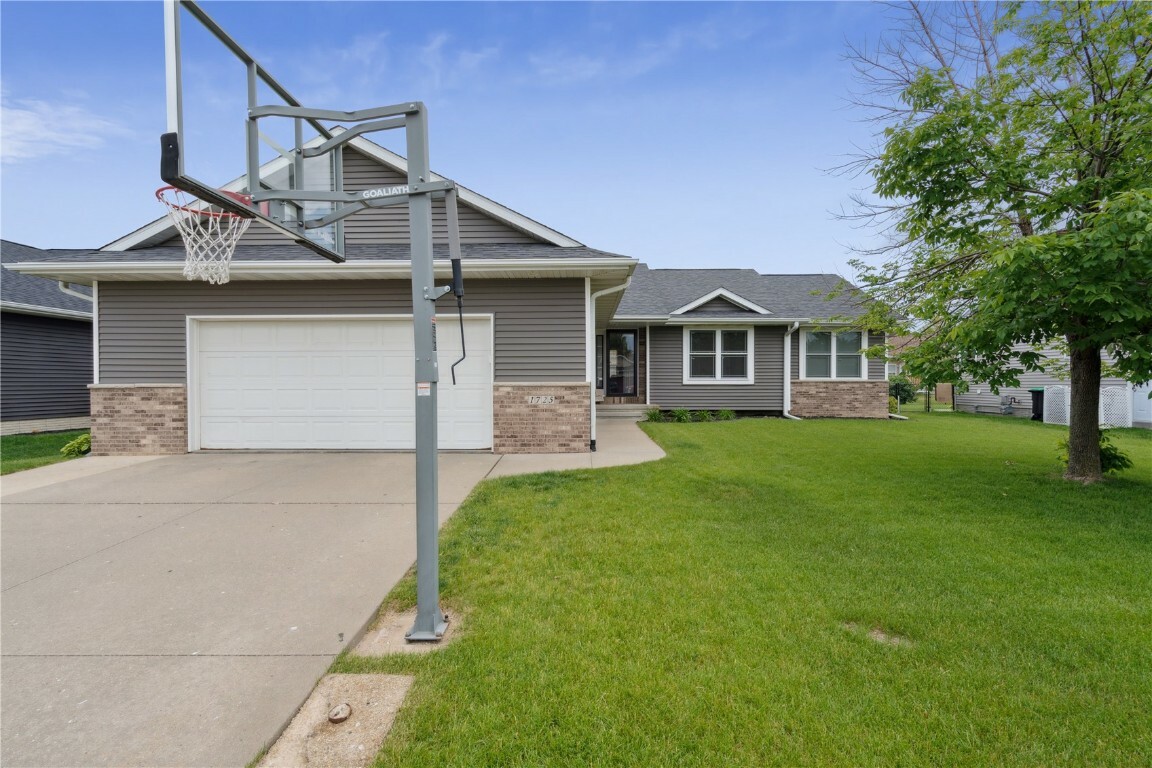 Property Photo: 1725 49th Street IA 52302