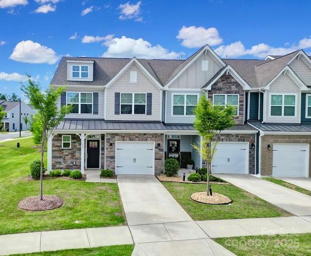 Property Photo: 4003 Rothwood Lane NC 28075