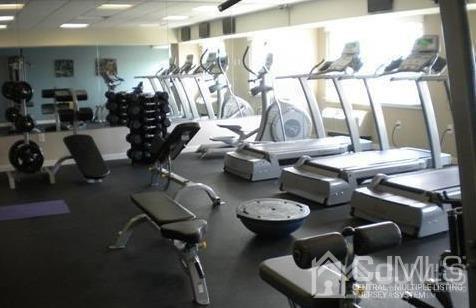Property Photo: 110 Somerset Street 2108 NJ 08901