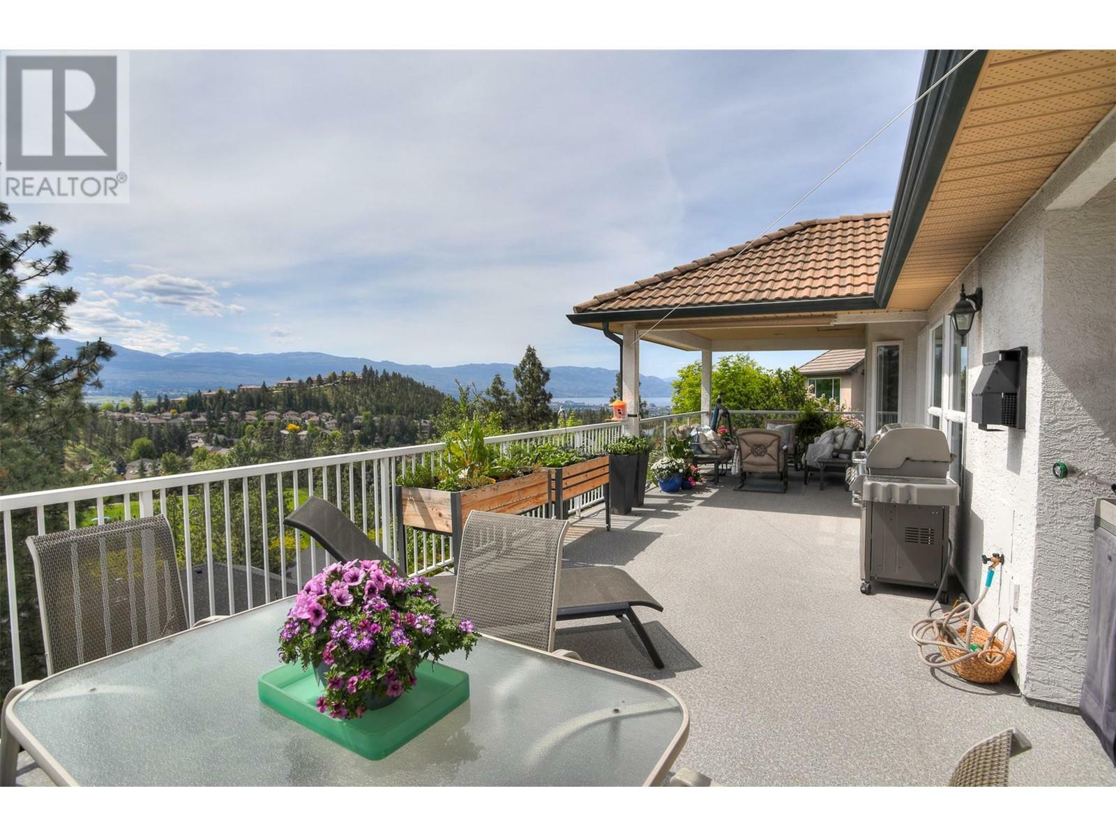 Property Photo: 2153 Breckenridge Court BC V1V 1W2