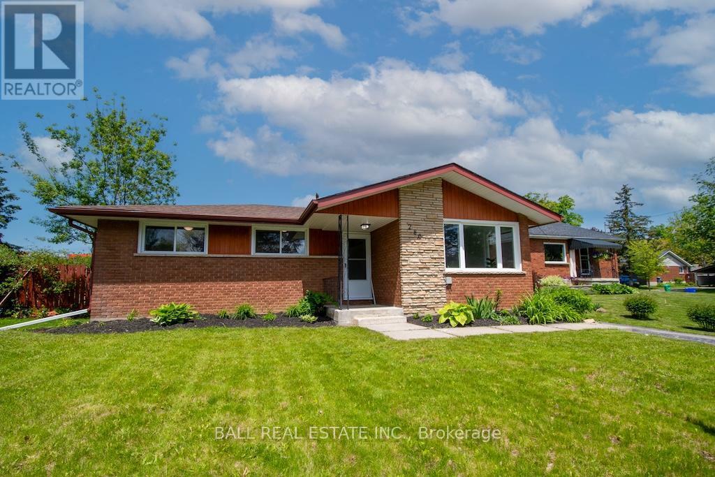 Property Photo: 286 Sunset Boulevard ON K9H 5L3