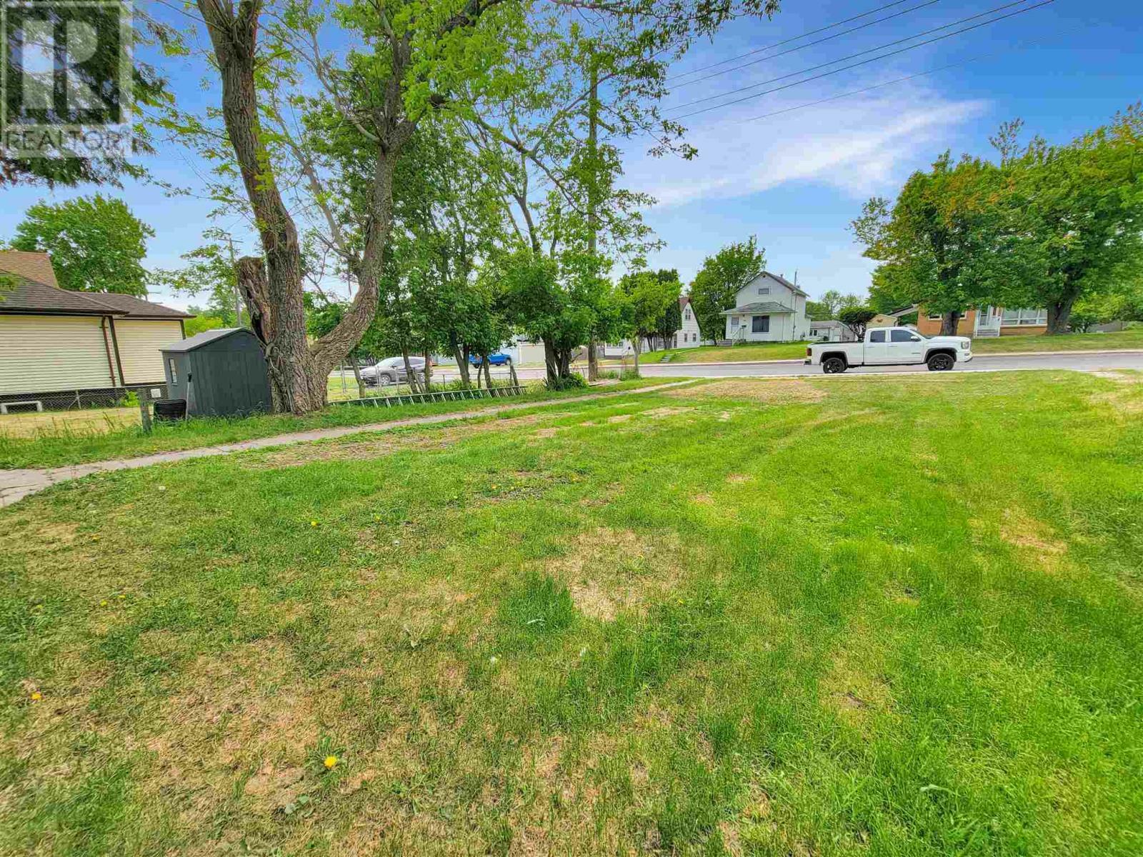 Property Photo:  29 Main St, Rideout  ON P9N 3E5 
