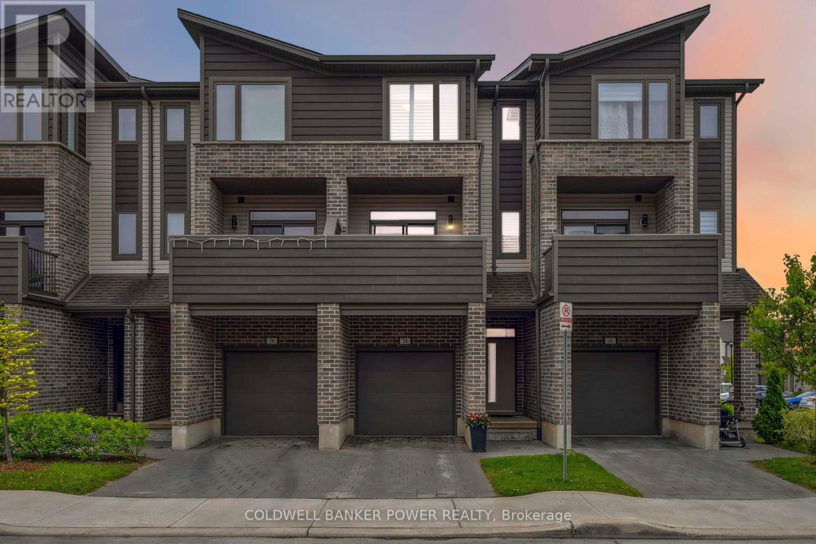 Property Photo: 2070 Meadowgate Boulevard 28 ON N6M 1K1