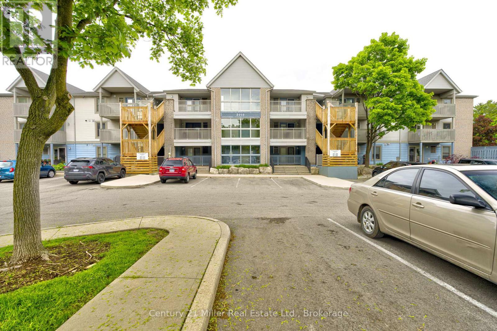 Property Photo: 2010 Cleaver Avenue 205 ON L7M 4C1