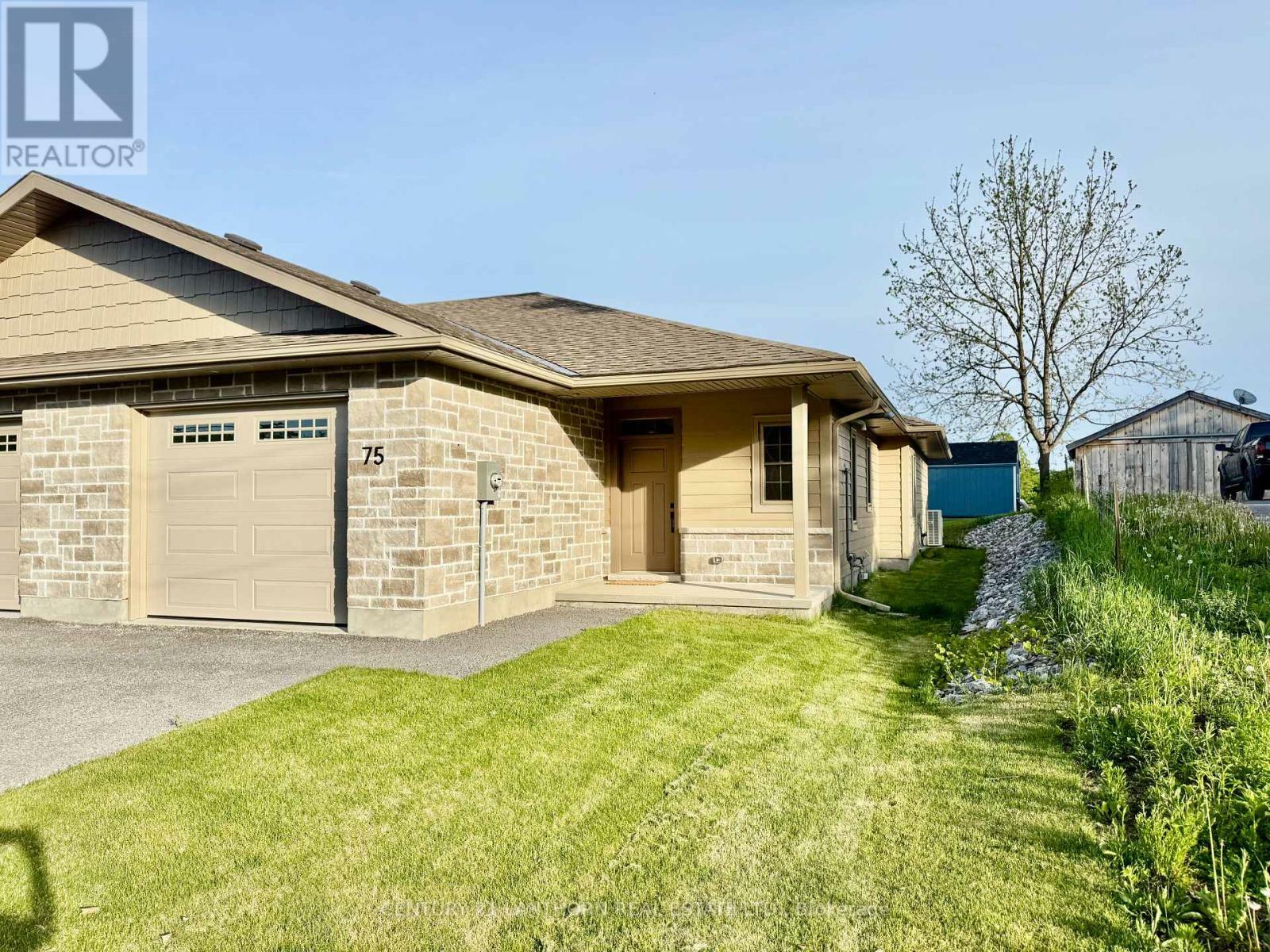 Property Photo: 75 Seymour Street West ON K0K 2K0
