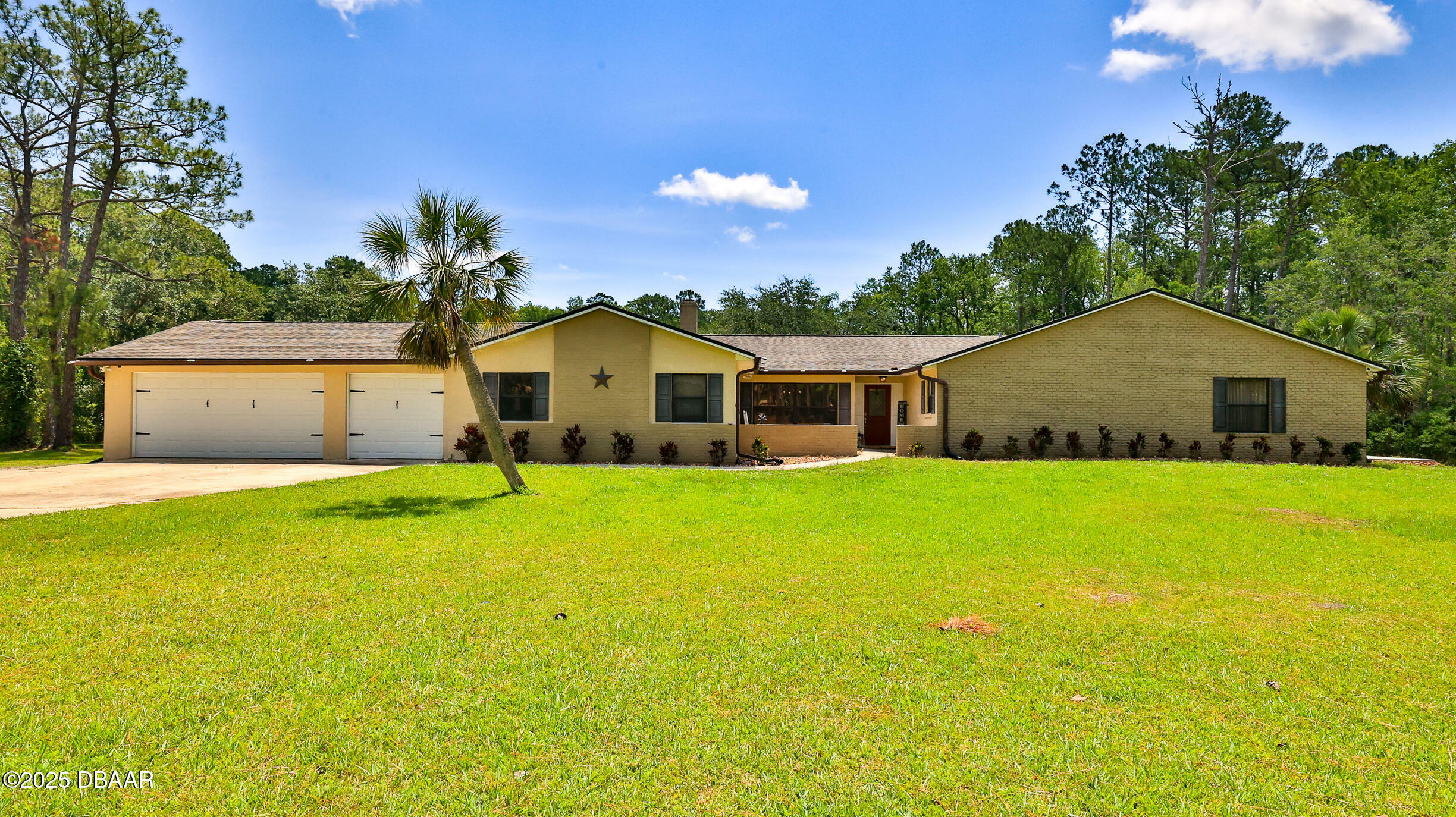 Property Photo: 103 Cone Road FL 32174