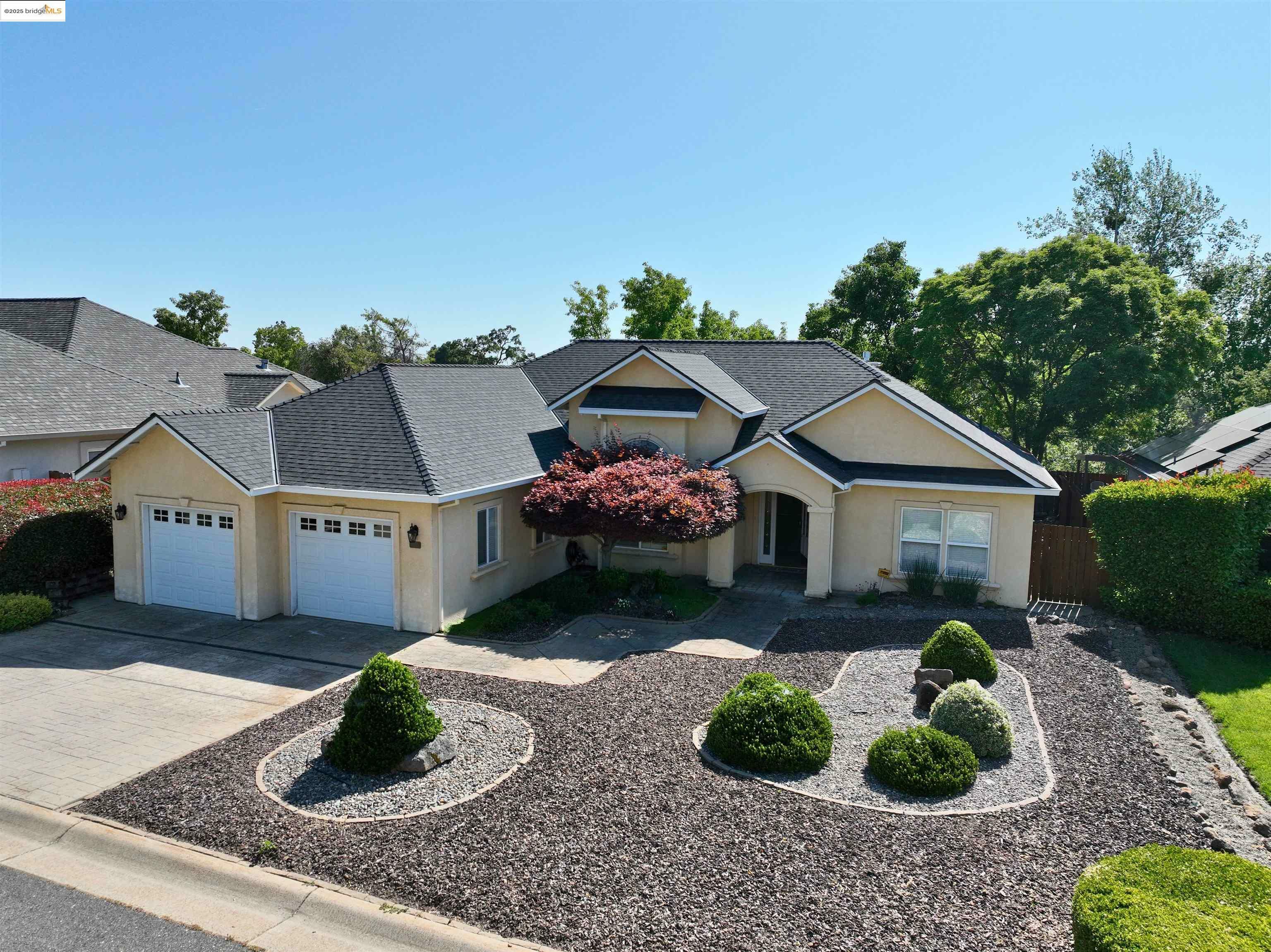 Property Photo: 17580 Twin Oak Drive CA 95327