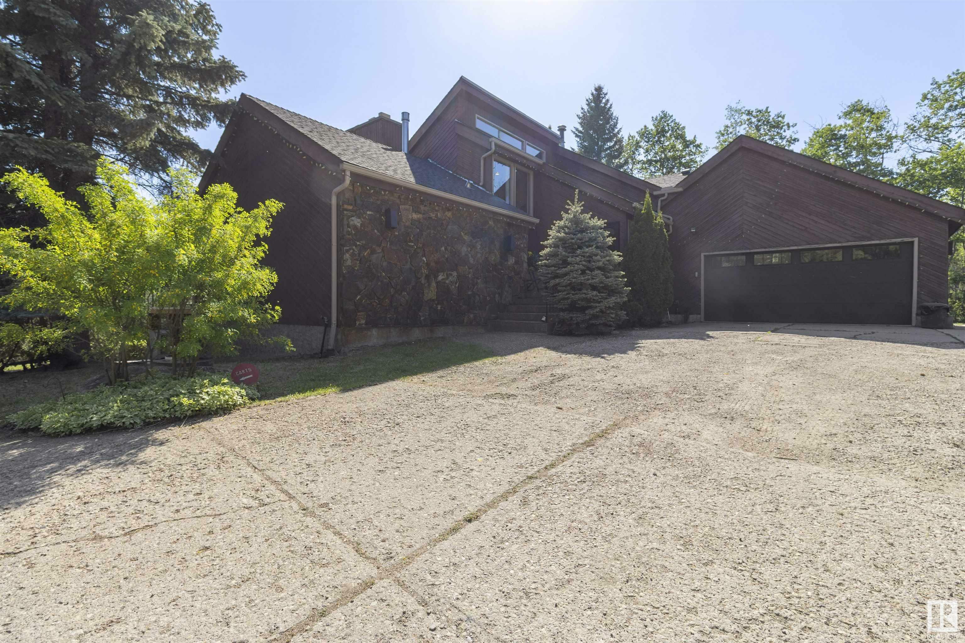Property Photo: 52152 Rge Road 225 254 AB T8C 1C6