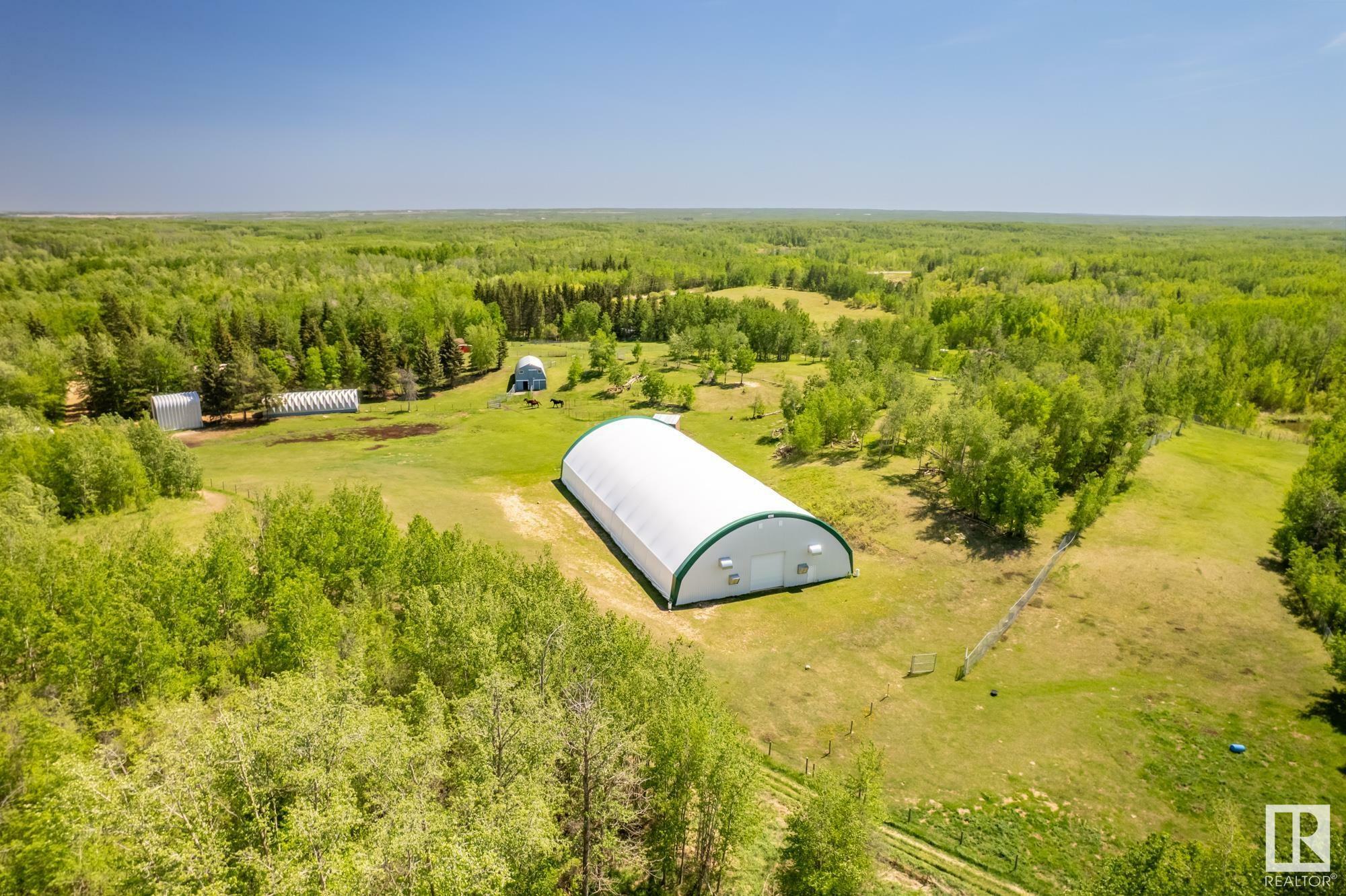 Property Photo: 51030 Rge Road 203 AB T8G 1E4