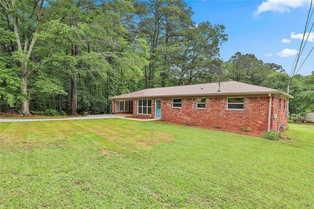 Property Photo:  191 Pine Street NE  GA 30213 