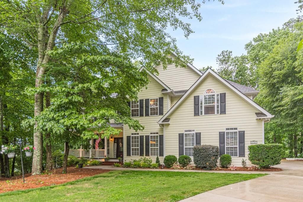 Property Photo:  5767 Wembley Drive  GA 30135