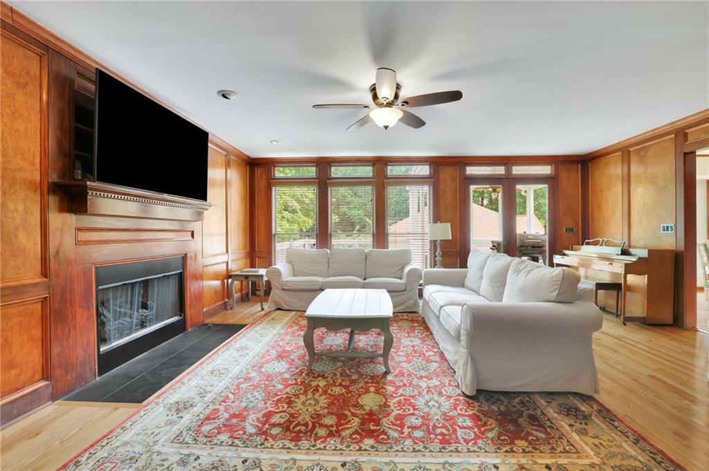 Property Photo: 1925 Stonewyck Court GA 30041