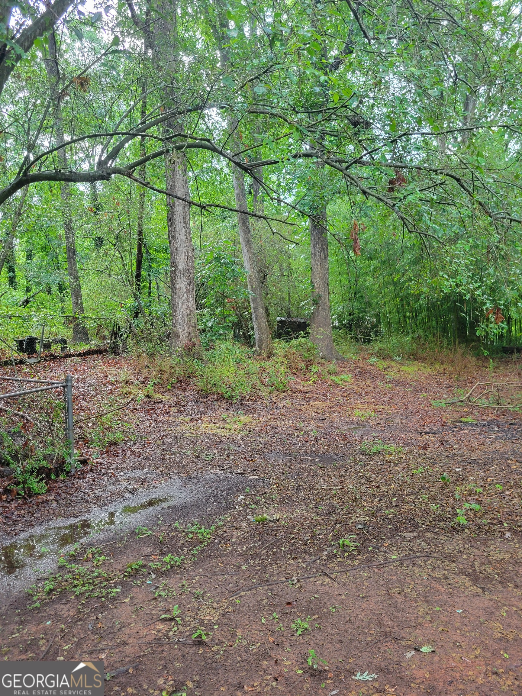 Property Photo: 106 Garden Trail GA 30281