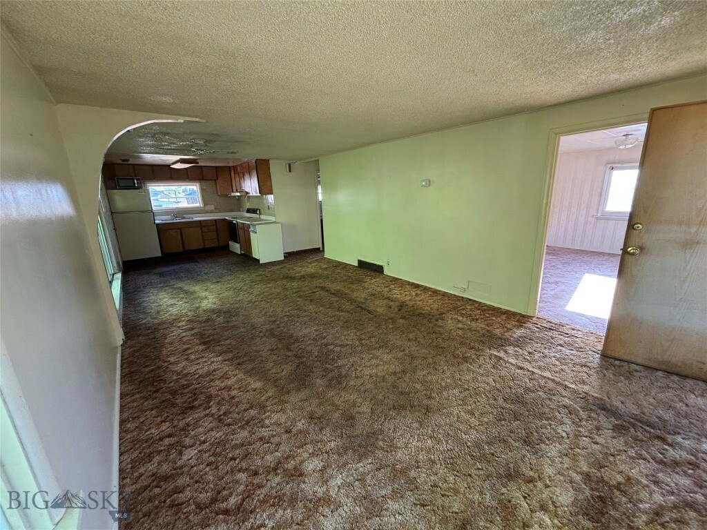 Property Photo: 1121 Hobson Avenue MT 59701