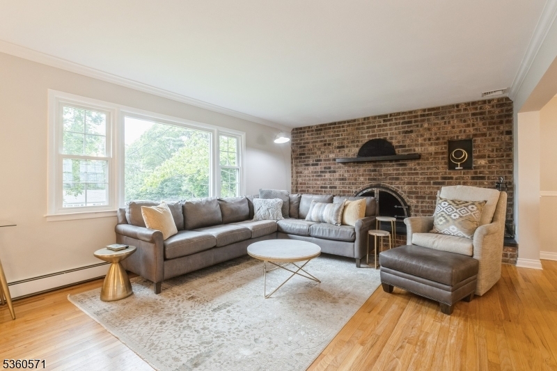 Property Photo: 2 Chaucer Ct NJ 07039