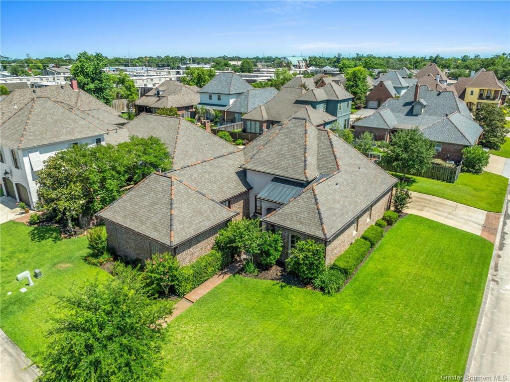 Property Photo: 929 Carondelet Drive LA 70605