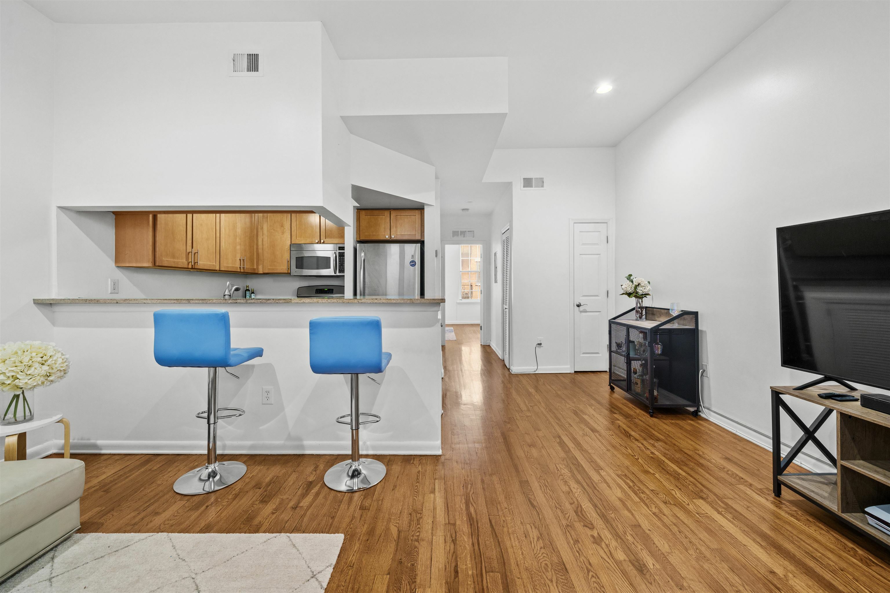 Property Photo:  187 Wayne St 207C  NJ 07302 