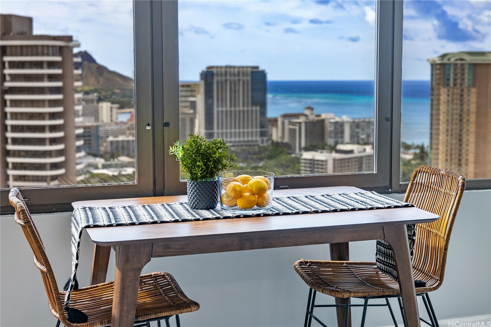 411 Hobron Lane 3905  Honolulu HI 96815 photo