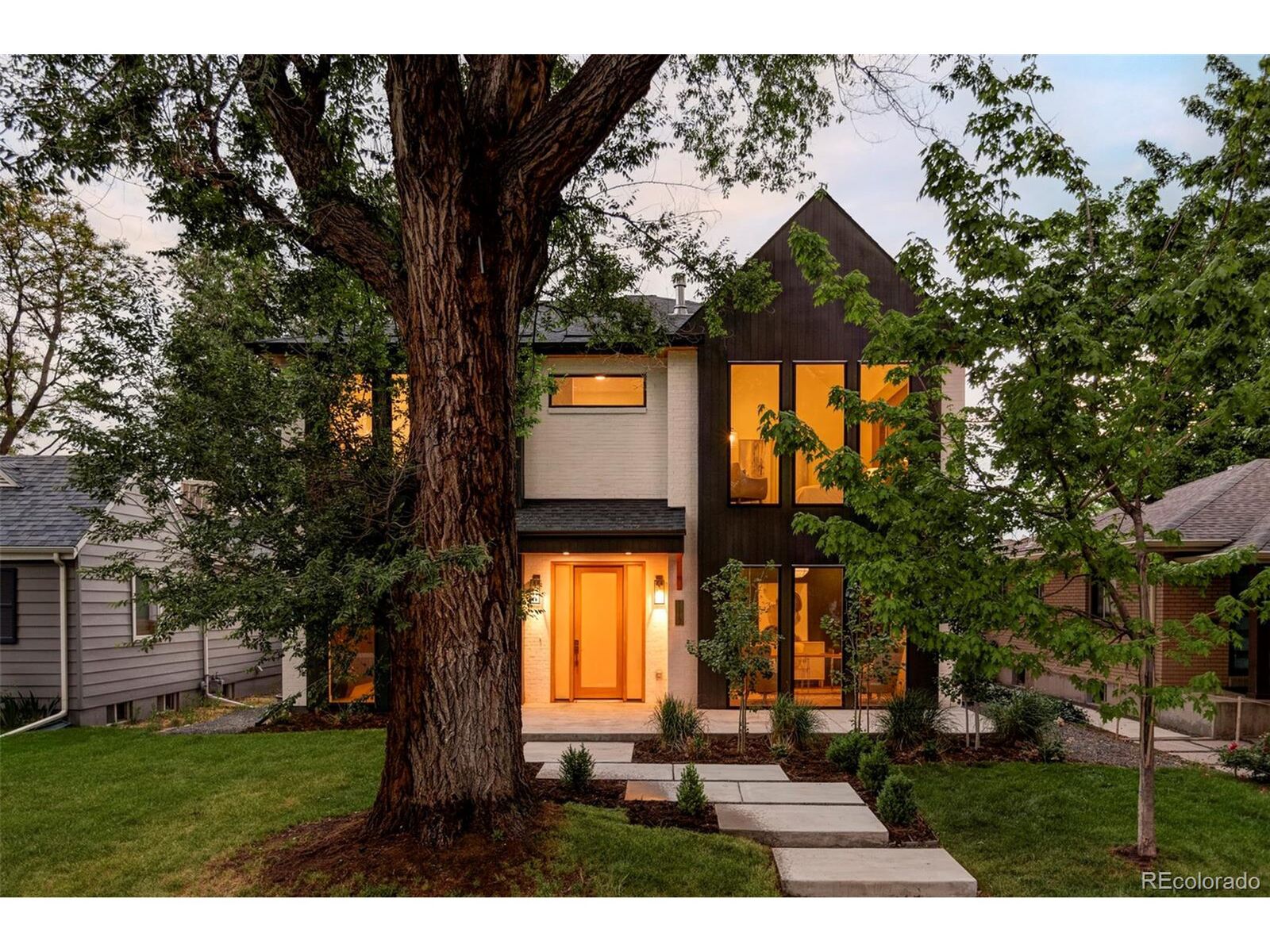 Property Photo:  1117 S Madison St  CO 80210 