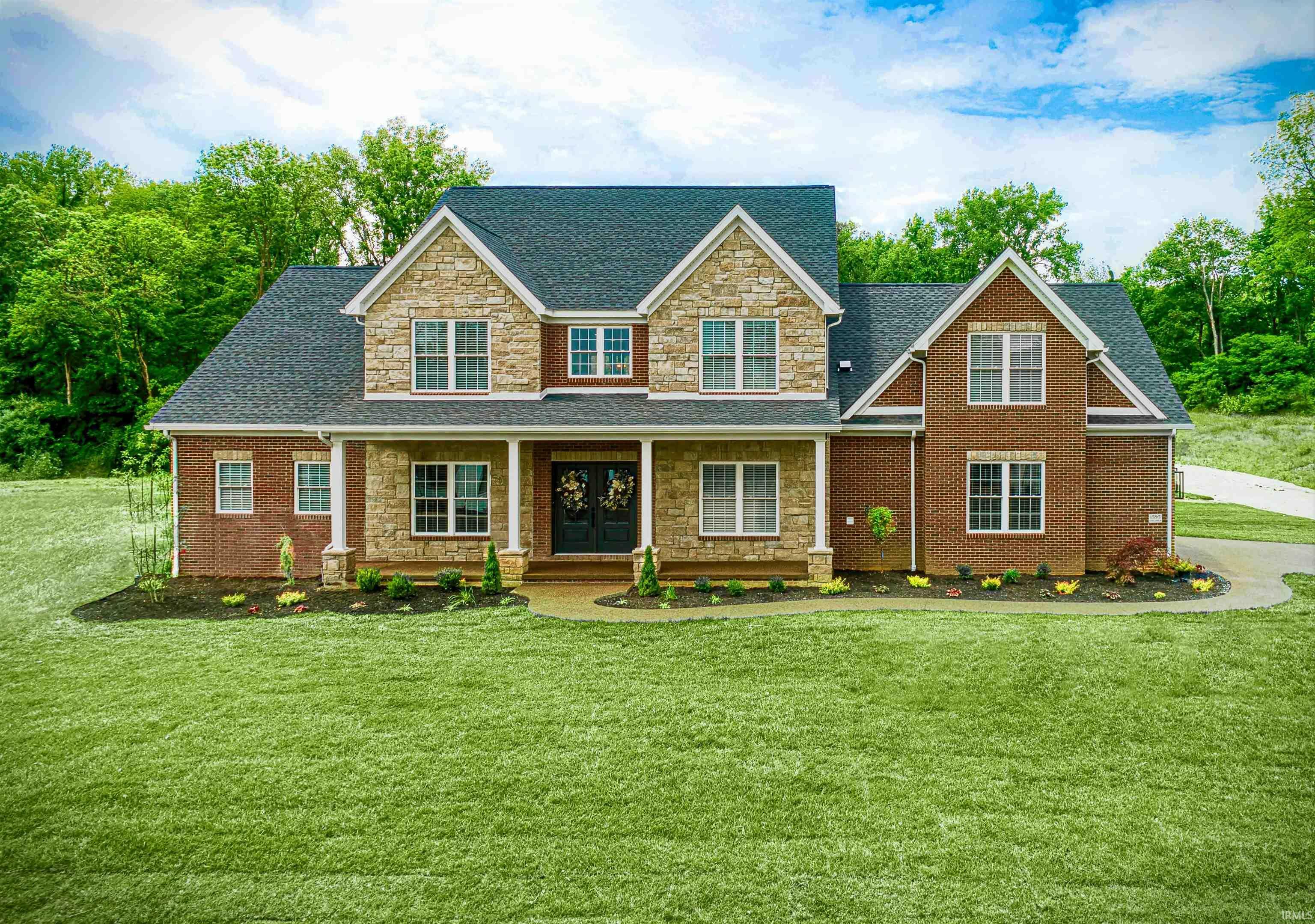 Property Photo: 1595 Victoria Woods Drive IN 47601