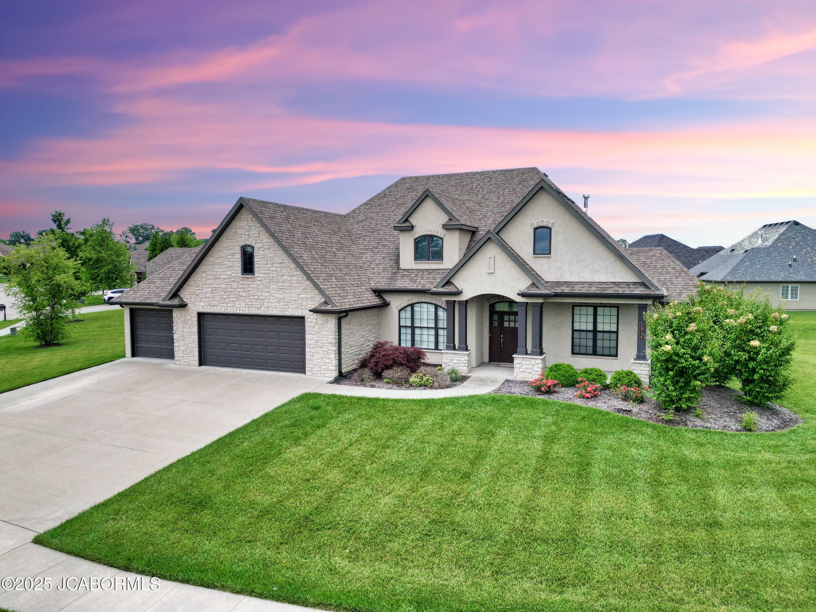 Property Photo:  1914 Lasso Circle  MO 65201 