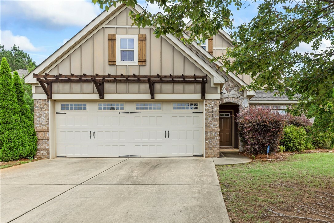 Property Photo: 661 Deer Run Road AL 36832