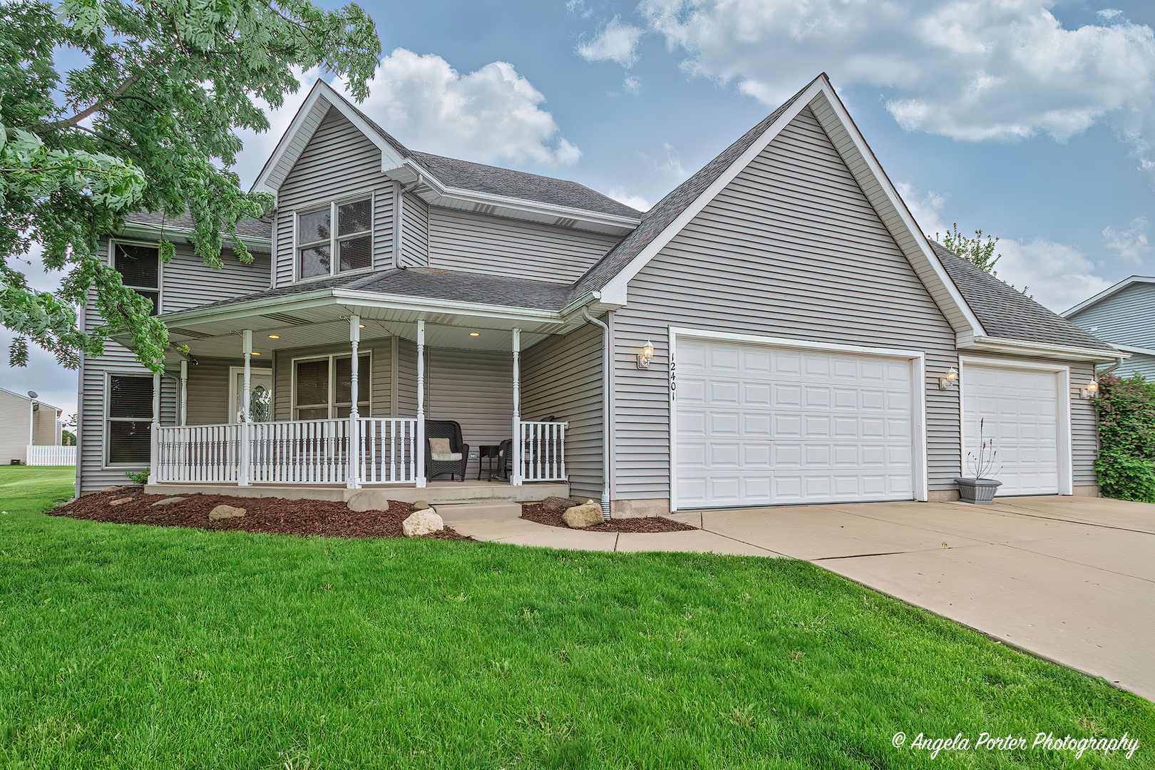 Property Photo: 12401 Bigelow Avenue IL 60034