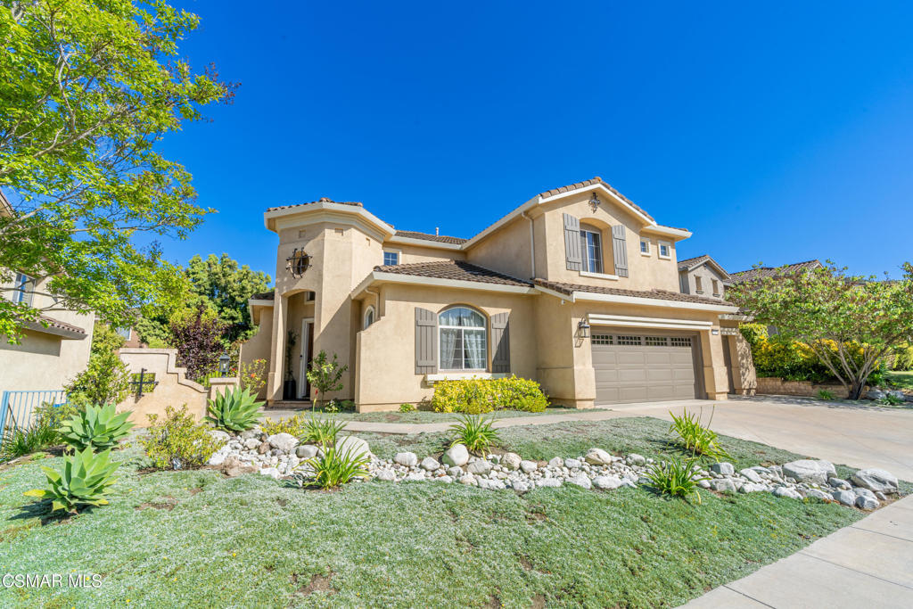 Property Photo:  5314 Via Dolores  CA 91320 