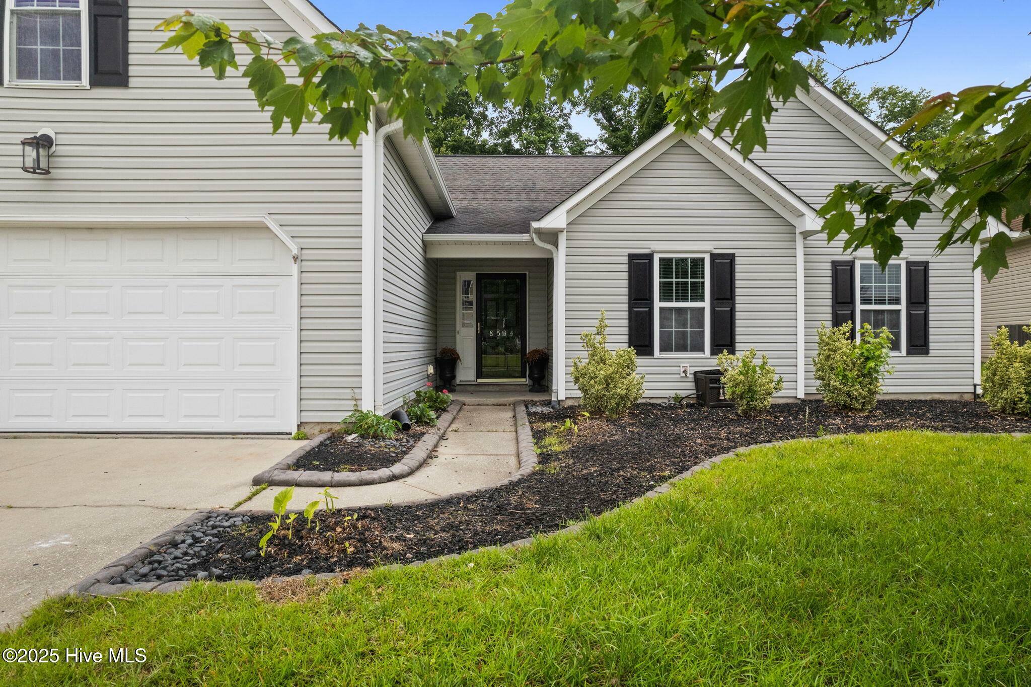 Property Photo: 8534 Glasgow Street NC 28451