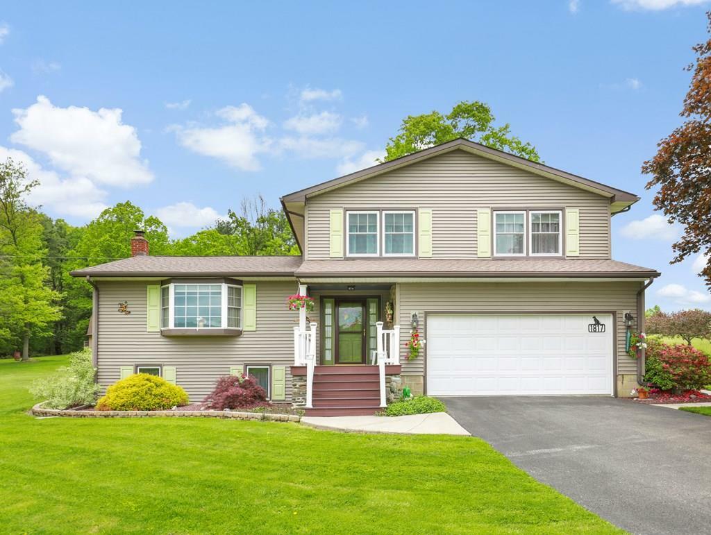 Property Photo: 1817 Cotton Hollow Rd PA 18810