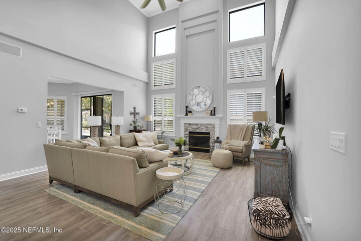 Property Photo: 13085 Sir Rogers Court S FL 32224