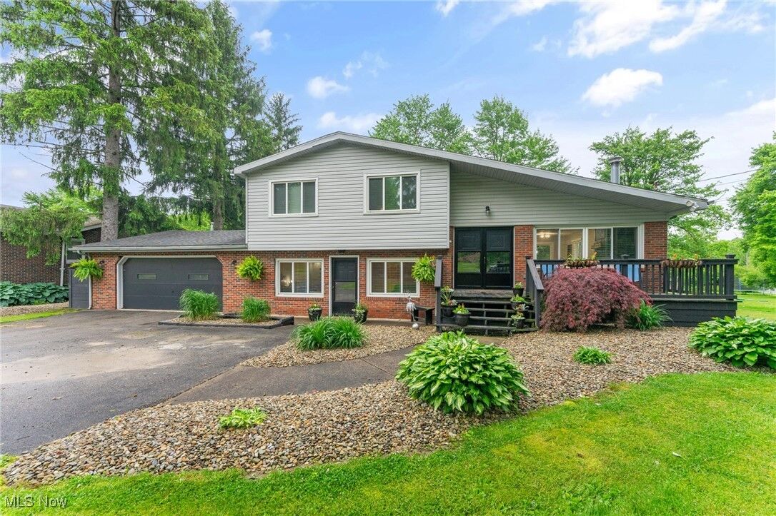 Property Photo:  415 Sunset Drive  OH 44403 