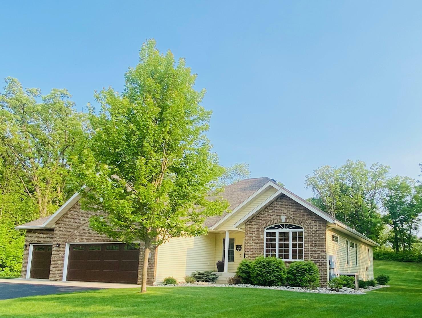 Property Photo: 2237 Edgewood Drive MN 56501