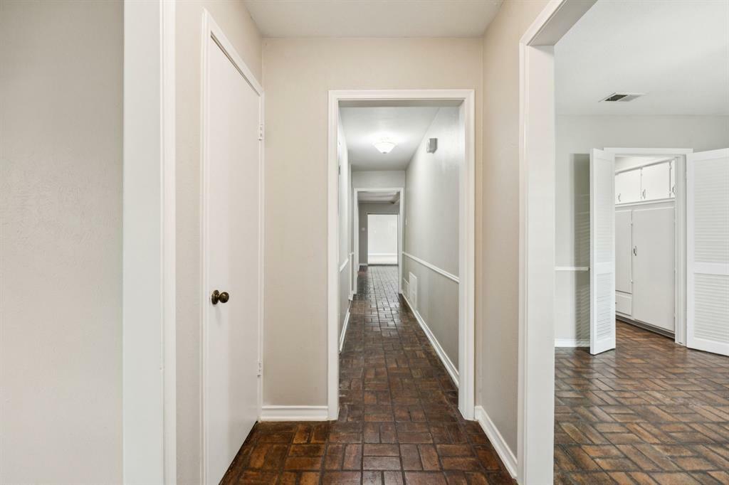 Property Photo: 7750 Dentcrest Drive TX 75254