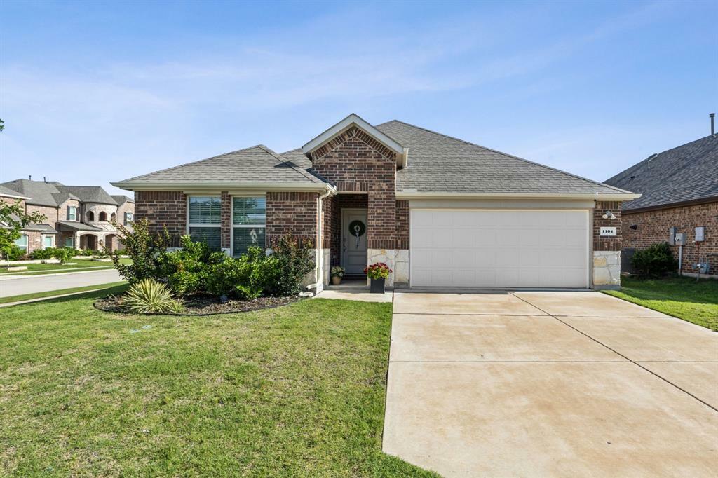 Property Photo: 1104 Egret Way TX 75009