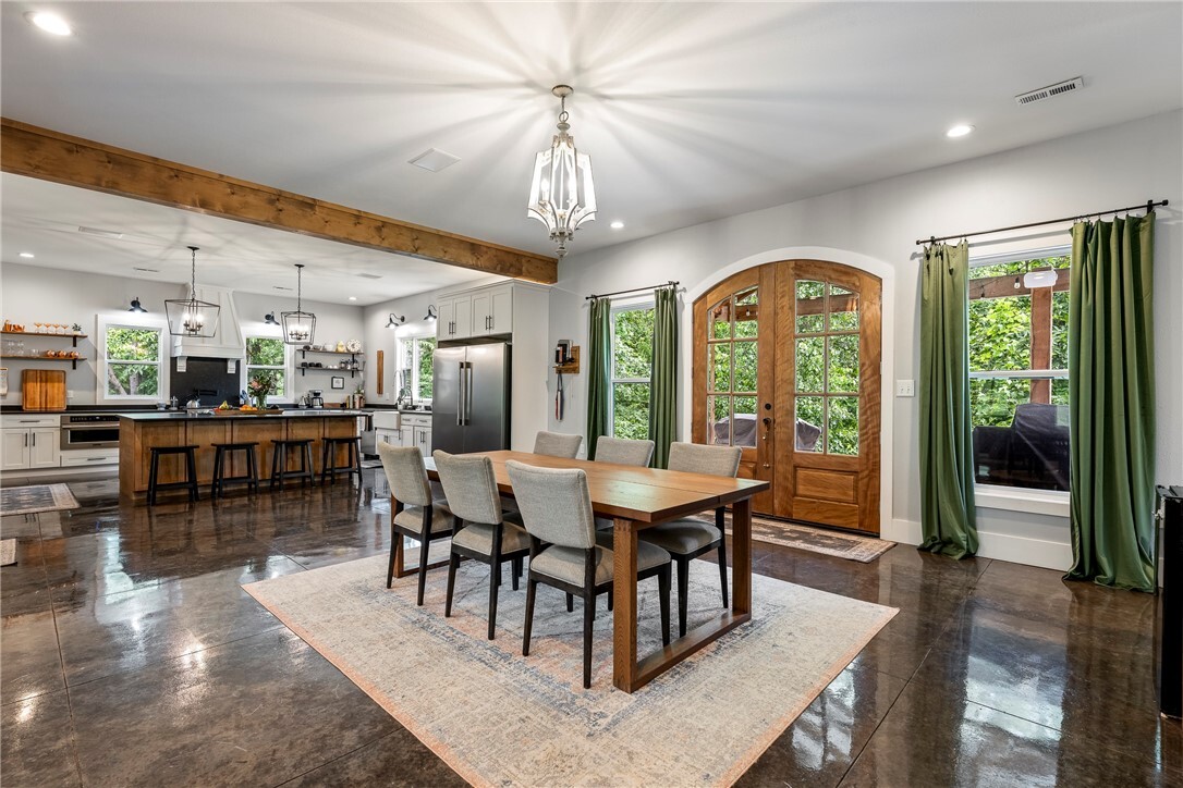 Property Photo:  112 E Woodside Lane  AR 72756 