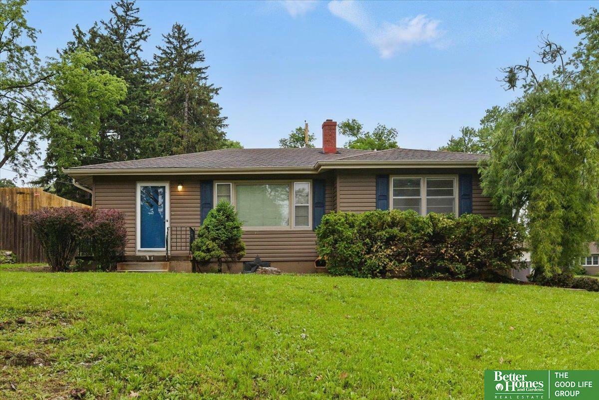 8806 Nicholas Street  Omaha NE 68114 photo