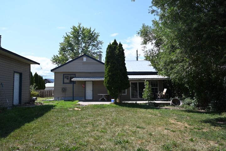 Property Photo: 2560 Colony Street BC V0E 1B2