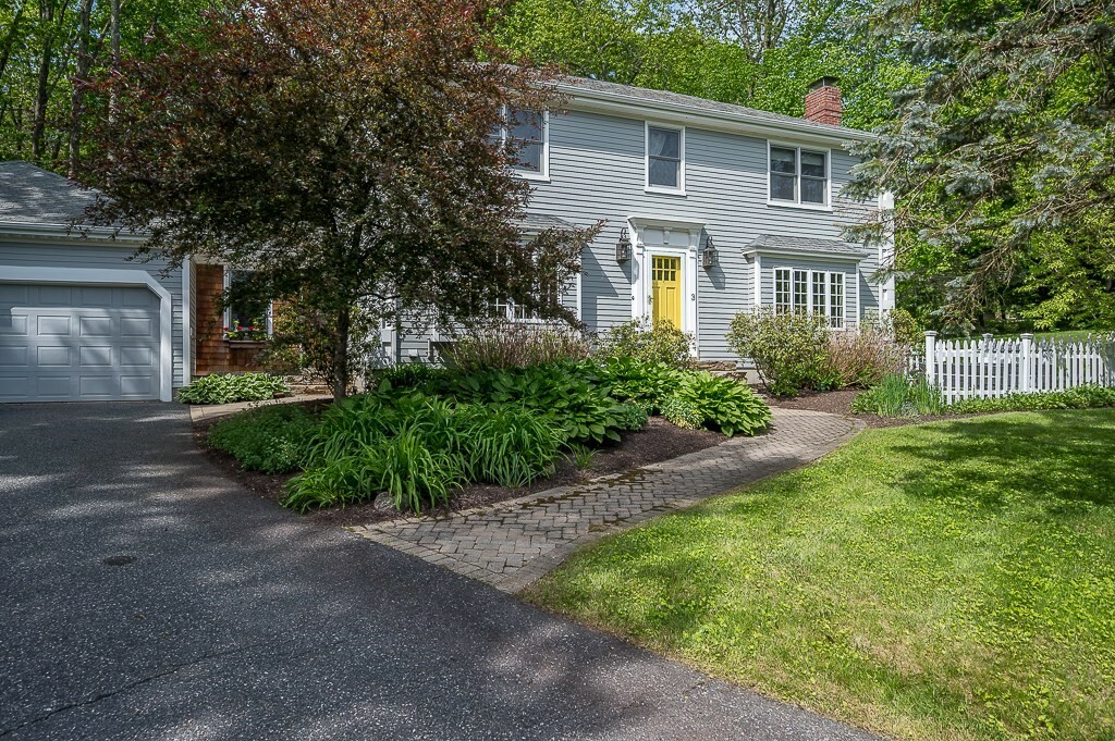Property Photo: 3 Squantum Rd MA 01612
