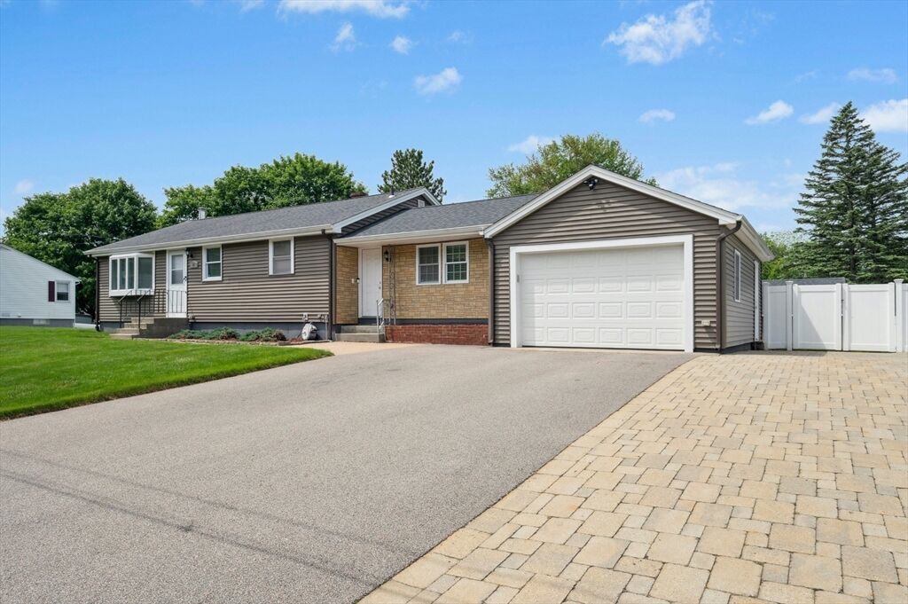 Property Photo: 26 Falmouth Dr MA 01536