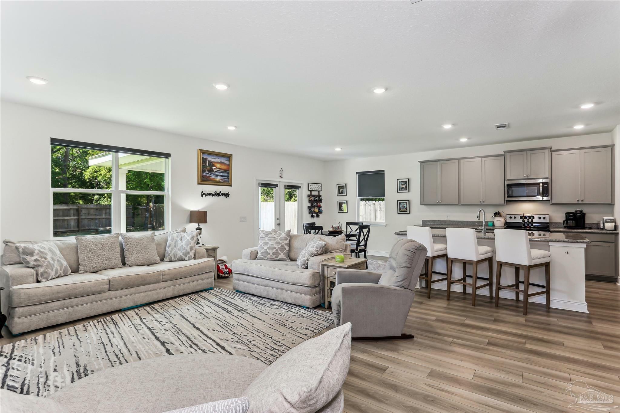 Property Photo:  6233 Carson Dr  FL 32570 