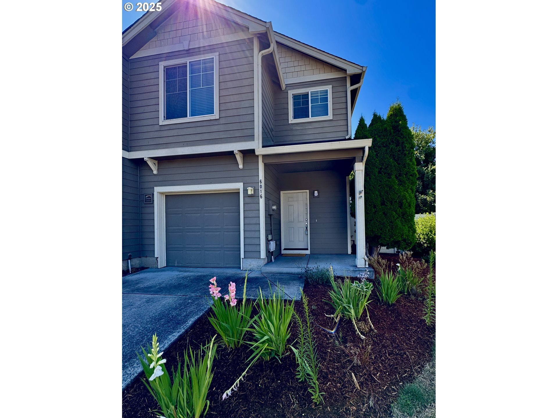 Property Photo: 6016 NE 81st Ave WA 98662