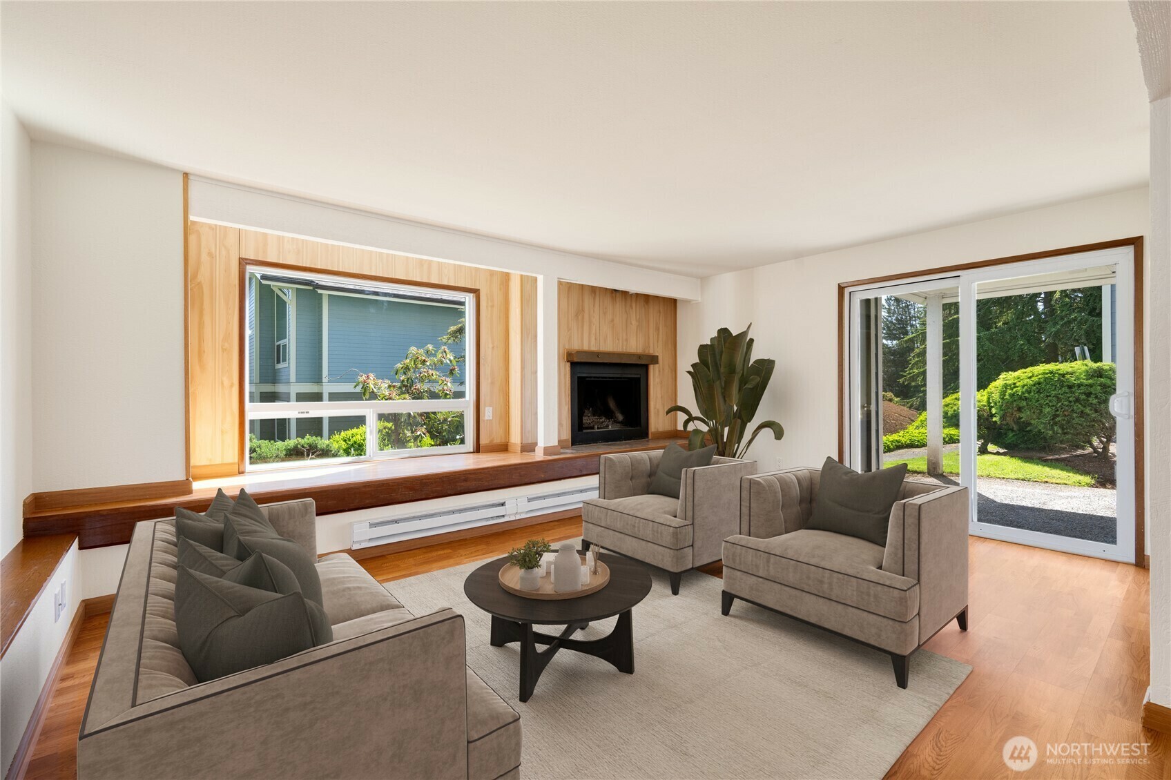 Property Photo: 7581 Old Redmond Rd #4 WA 98052