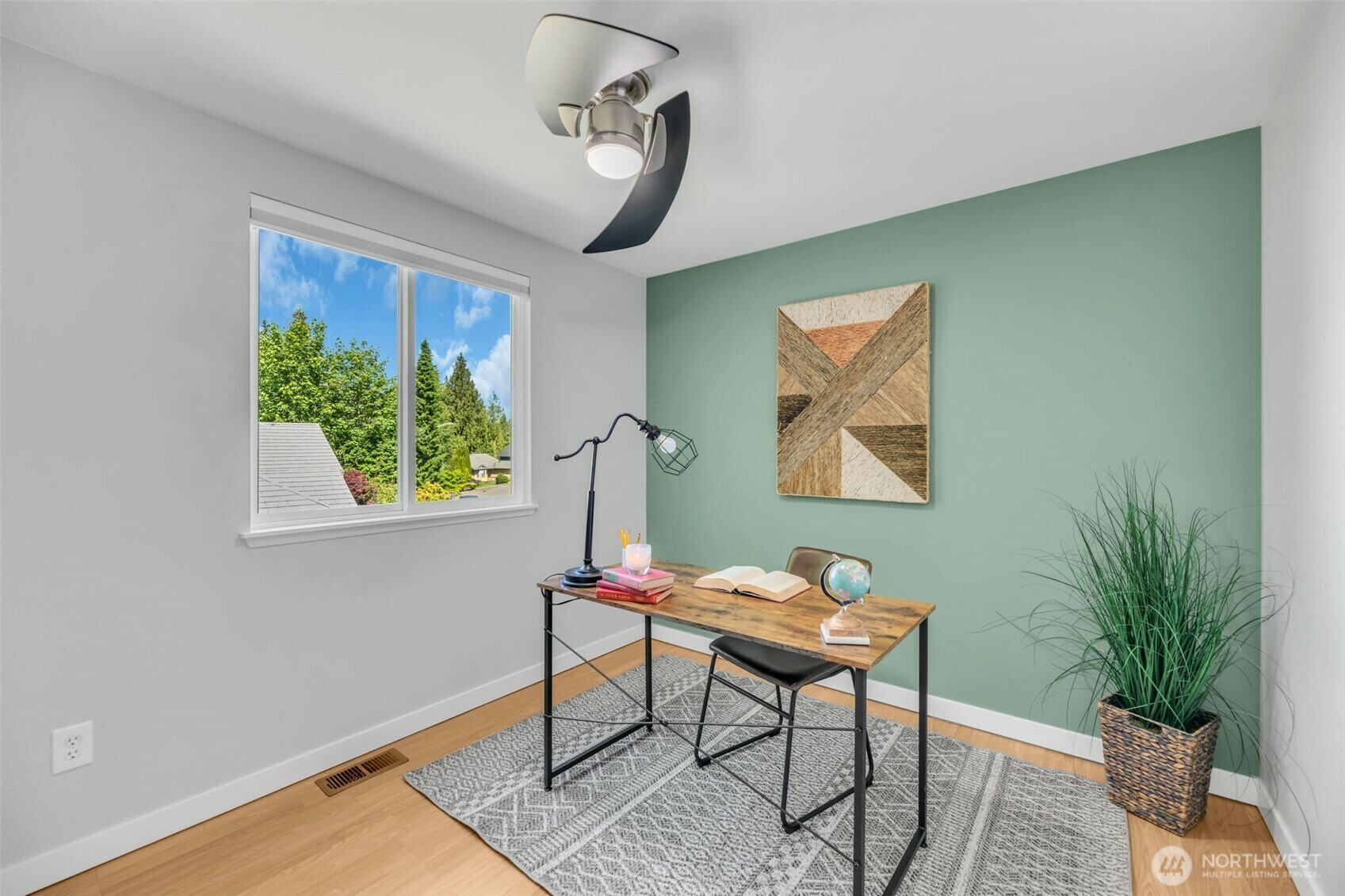 Property Photo: 10704 25th Place NE WA 98258
