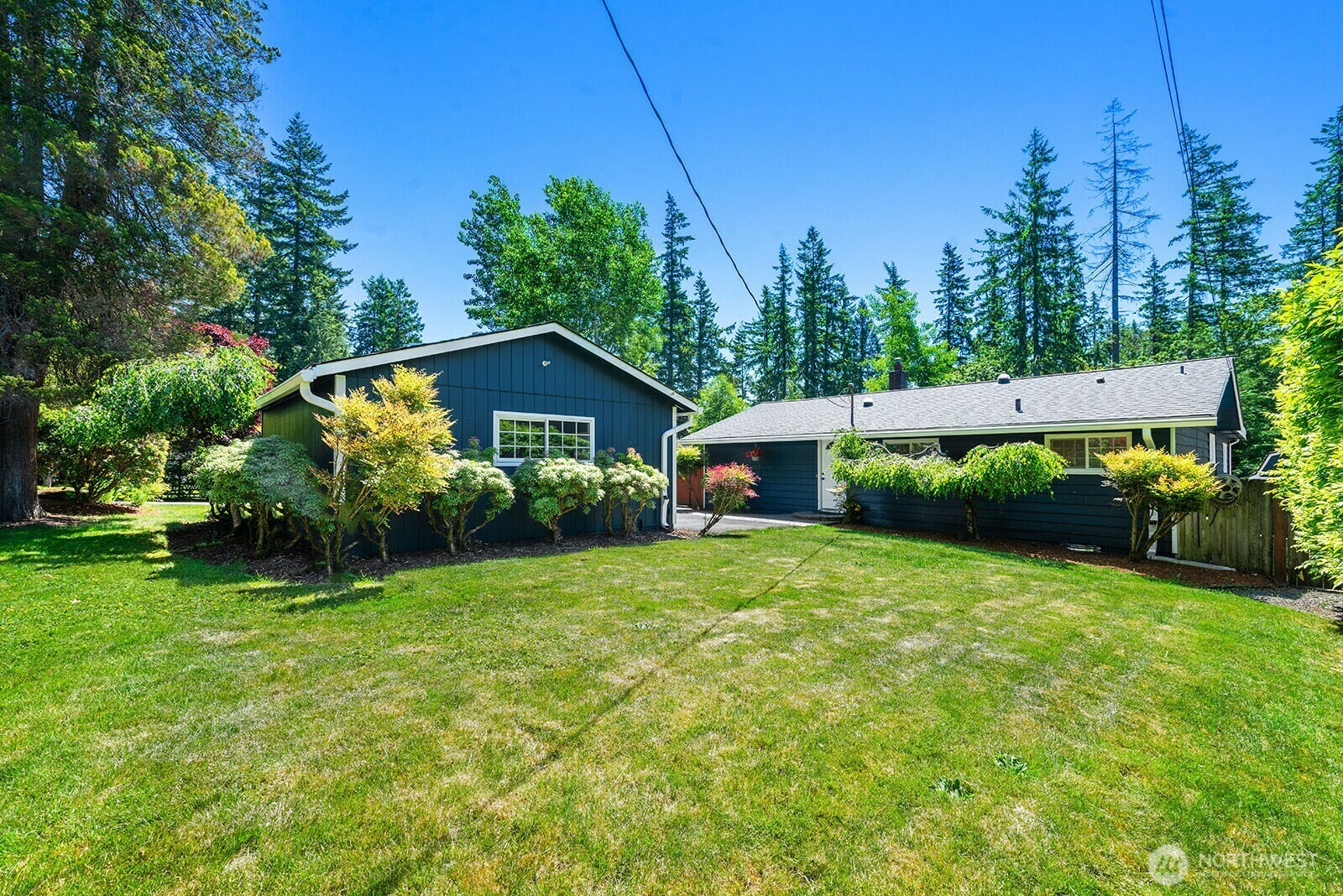 Property Photo: 21525 SE 24th Street WA 98075