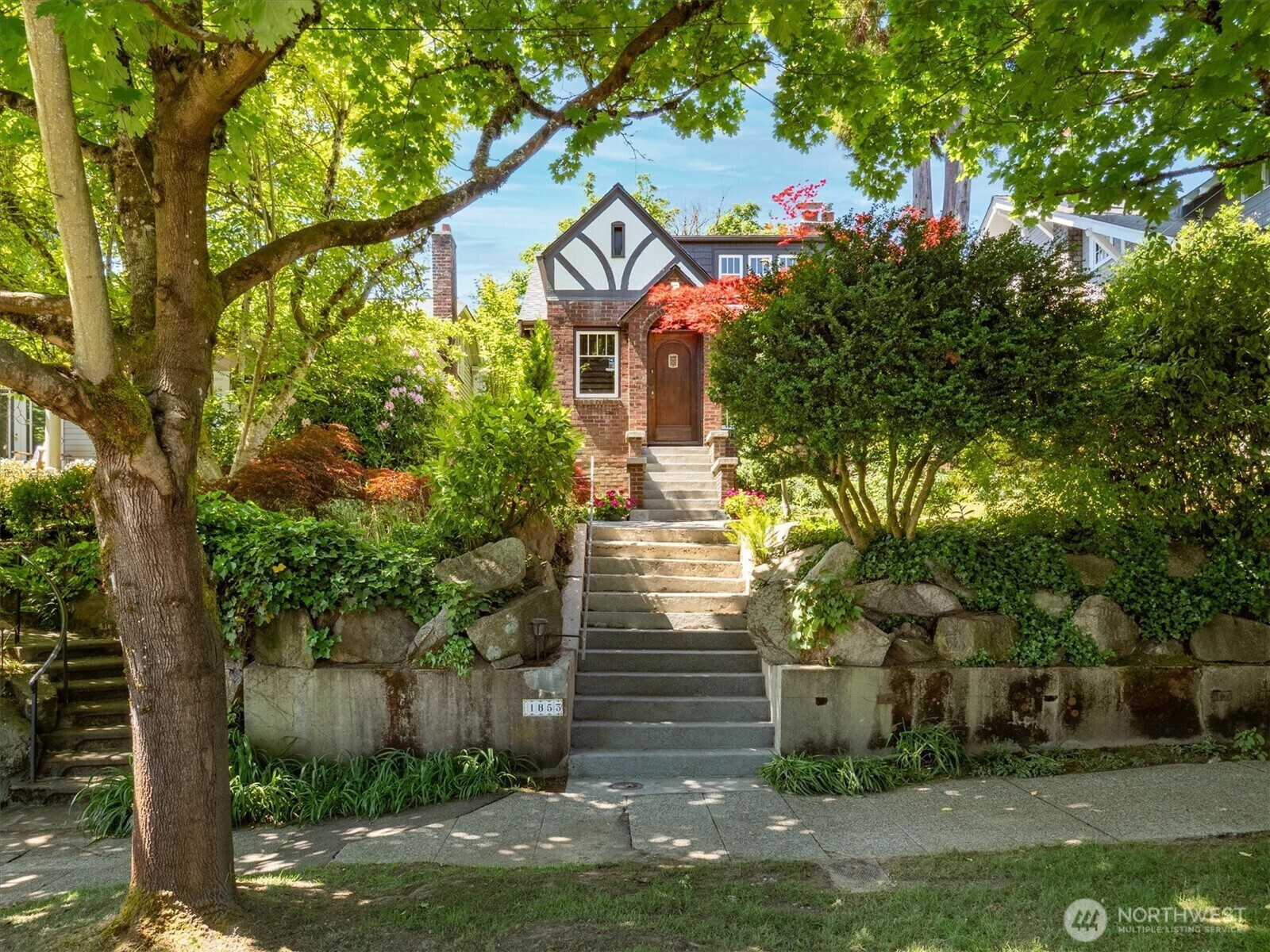 Property Photo: 1853 23rd Avenue E WA 98112