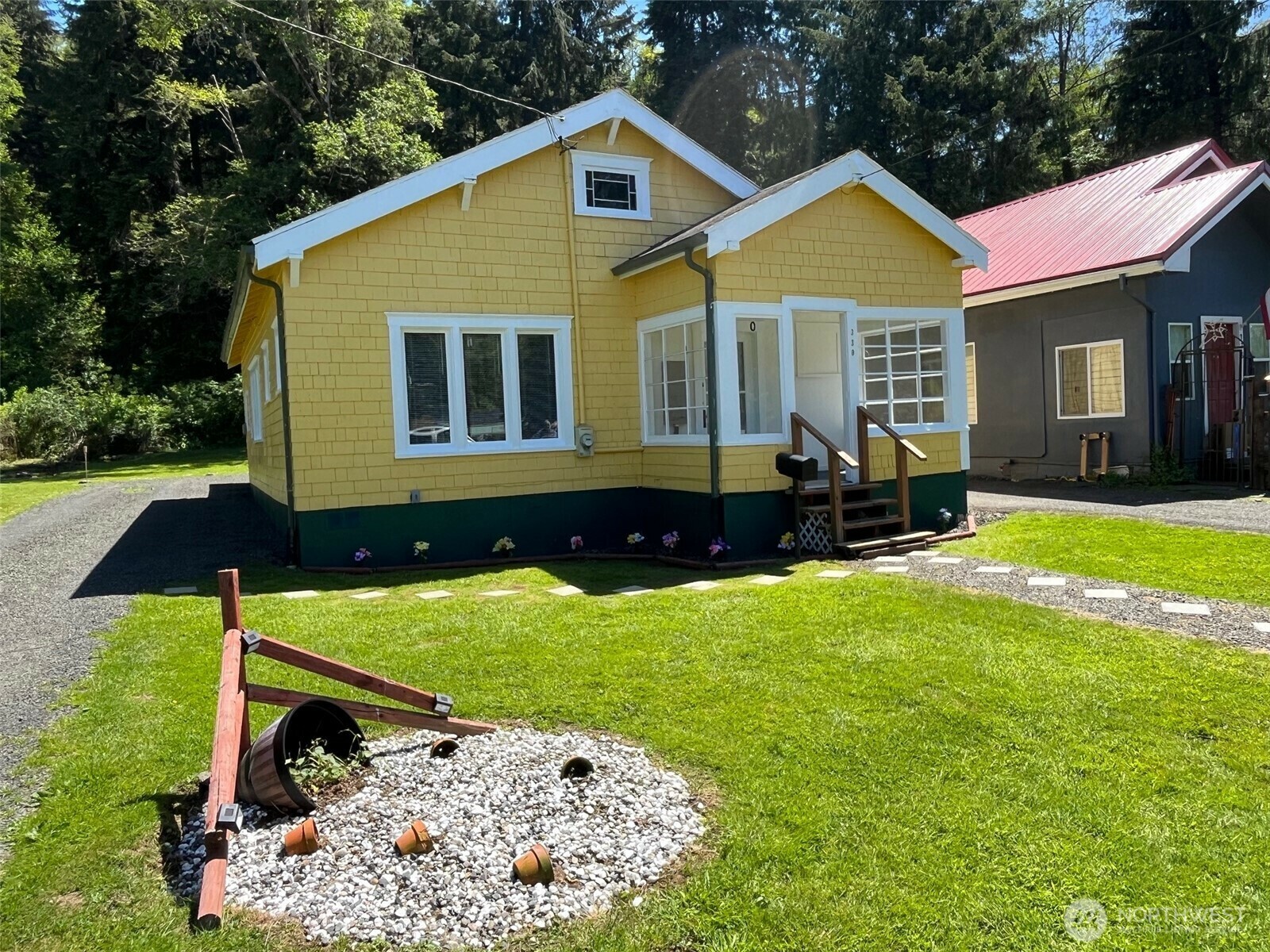 Property Photo: 330 Endresen Road WA 98550